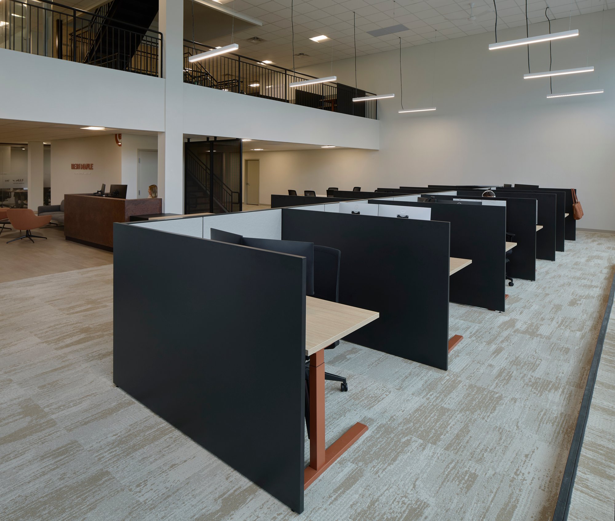 iron maple workstations